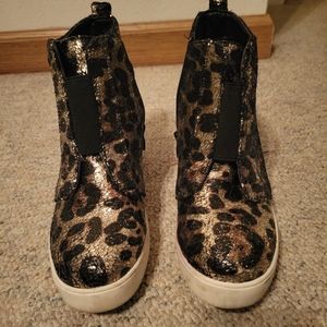 Leopard wedges